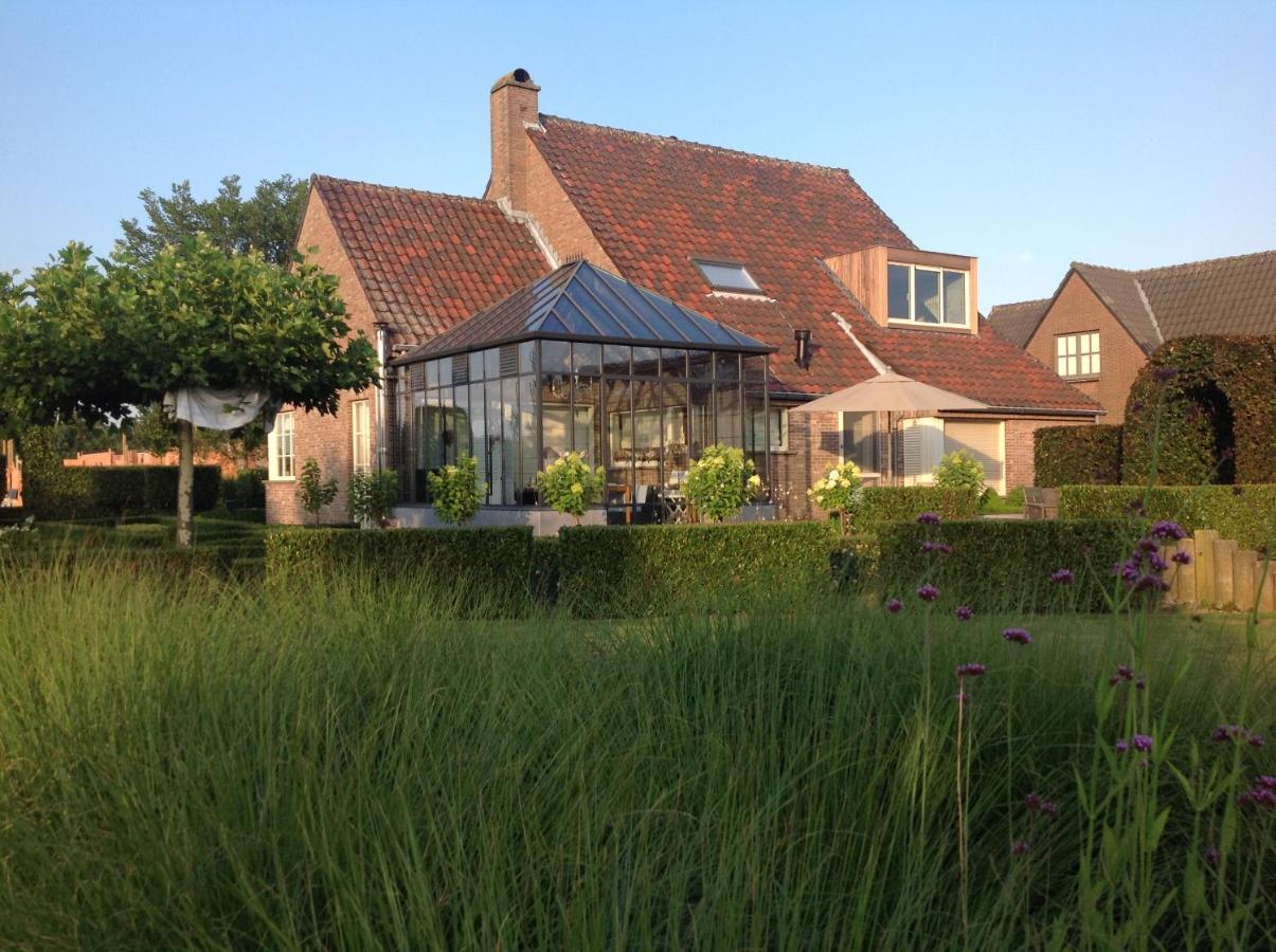 Bed and Breakfast De Moeraseik Zele Exterior foto